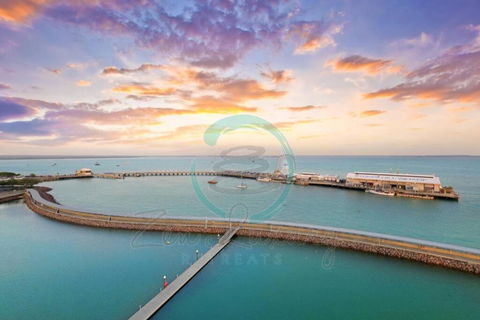 ZEN POINT PENTHOUSE 3-BR Executive W/front Retreat - Accommodation Sunshine Coast 1