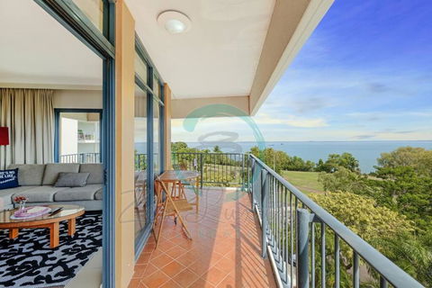 ZEN88 Esplanade: 3-BR Luxury Suite Near Waterfront - Accommodation Sunshine Coast 0