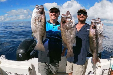 Full Day 9.5 Hour Offshore Fishing Charter - Accommodation Sunshine Coast 1
