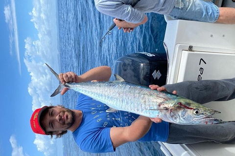 Full Day 9.5 Hour Offshore Fishing Charter - Accommodation Sunshine Coast 2