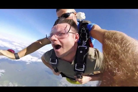 Reef And Rainforest Tandem Sky Dive In Cairns - Accommodation Sunshine Coast 1
