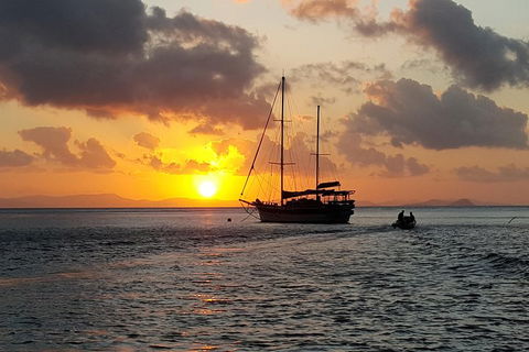2-Day Whitsundays Sailing Adventure: SV Whitehaven - Accommodation Sunshine Coast 4