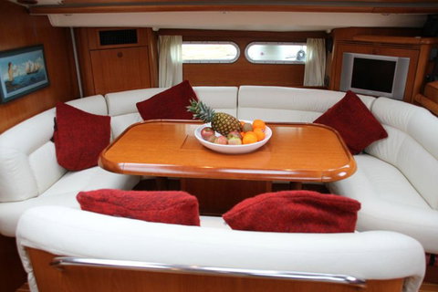 2-Night Cabin Charter Aboard Cruising Yacht Milady - Accommodation Sunshine Coast 2