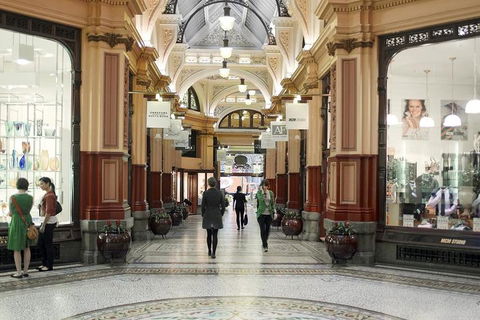 Small-Group Melbourne Sightseeing Tour - Accommodation Sunshine Coast 2